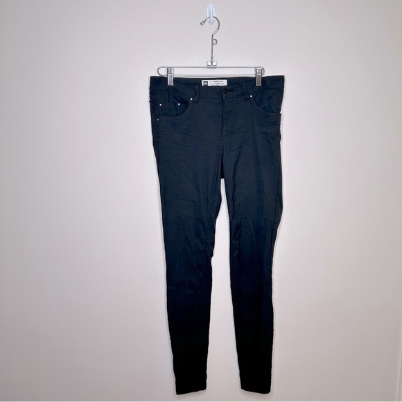 MEC Performance Skinny Jeans Nylon Spandex Material Black Size 8 - Picture 2 of 9